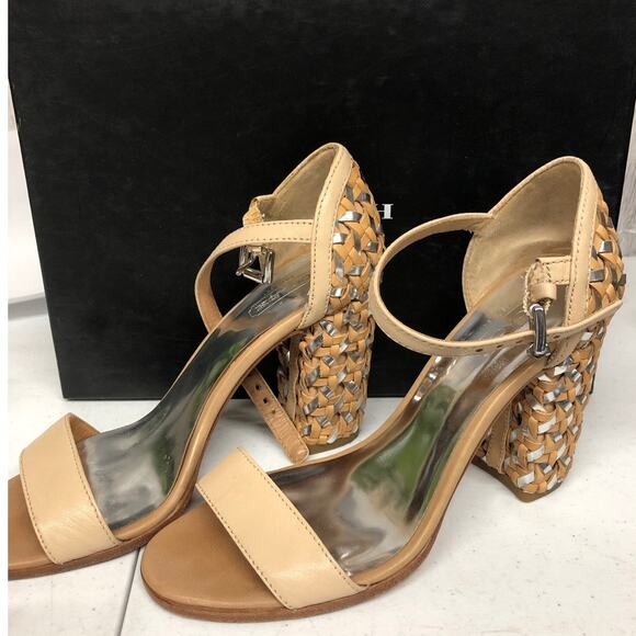 Coach Terri Neutral Heels Size 6.5B - Picture 2 of 4